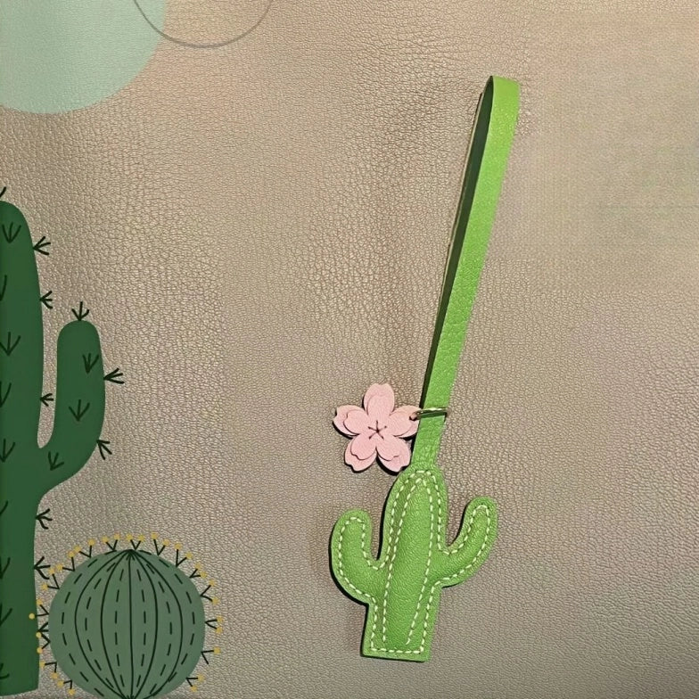 Hand-Stitched Genuine Leather Cactus Charm – INS Style Bag Accessory, Creative Gift, Keychain, Versatile and Trendy