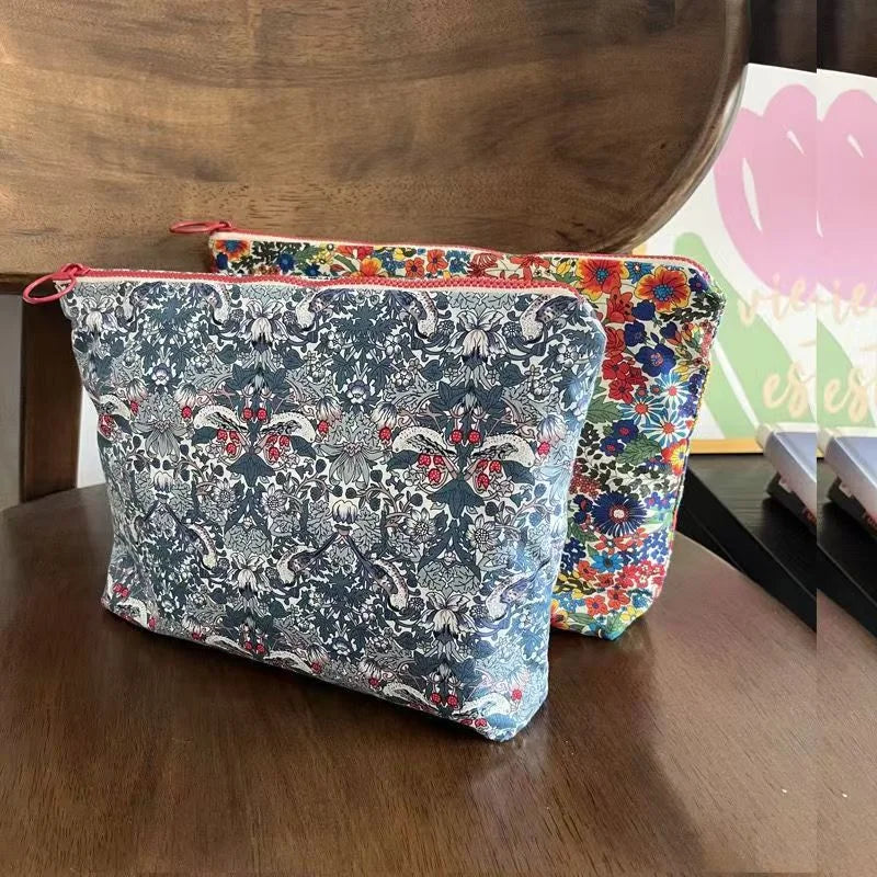 UK Style Classic Floral Embroidered Cosmetic Bag | Large-Capacity Travel Organizer & Toiletry Pouch