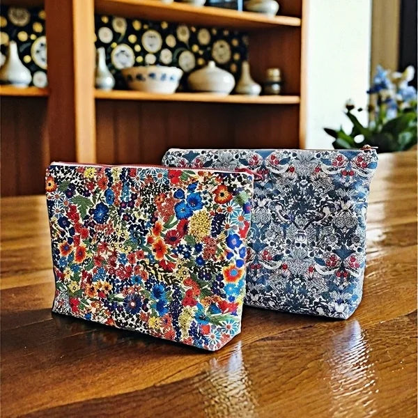 UK Style Classic Floral Embroidered Cosmetic Bag | Large-Capacity Travel Organizer & Toiletry Pouch