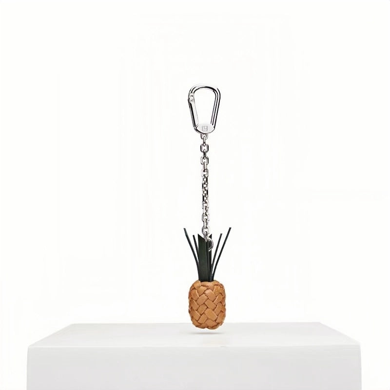 Handwoven Leather Pineapple Bag Charm – Full-Grain Cowhide Key Accessory, Creative and Tropical Vibes, Artisan Design