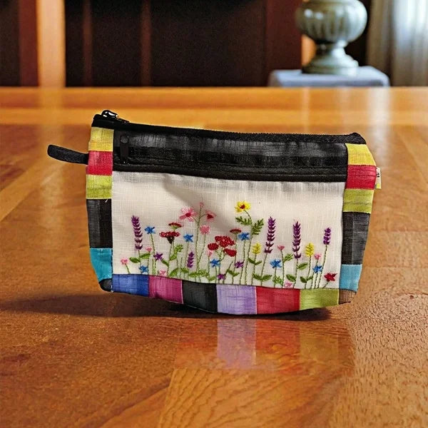 Korean-Style Embroidered Makeup Bag | Multipurpose Travel Pouch with Zipper | Elegant Handheld Organizer