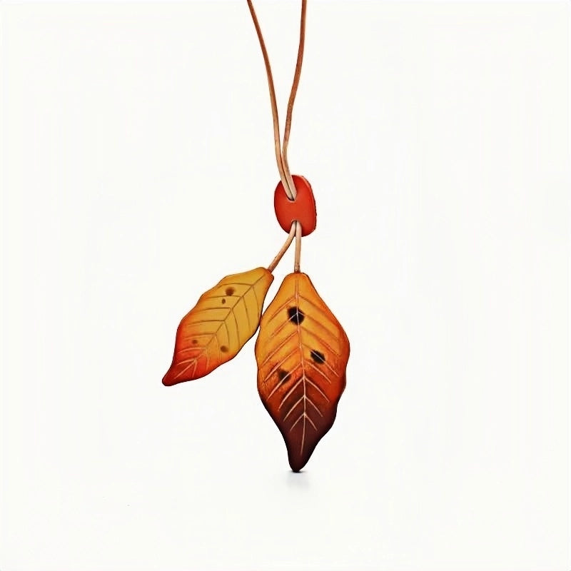 Nordic Lucky Leaves Leather Charm – Handcrafted Genuine Cowhide Leaf Bag Charm, Car Ornament, and Bookmark Accessory